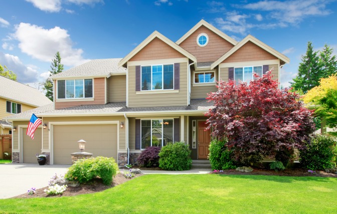 10. Once your house is listed, the lawn should be mowed every week.