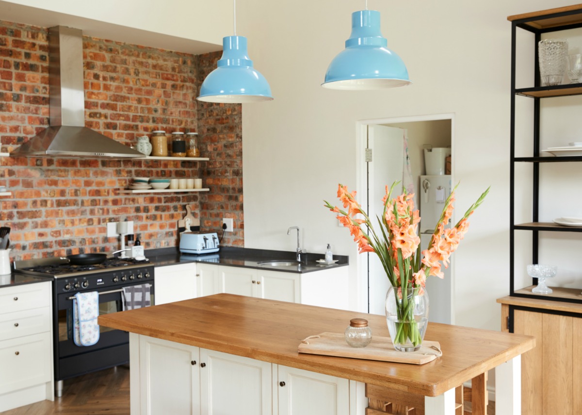 How to Grow Your Salary as a Home Stager QC Design School